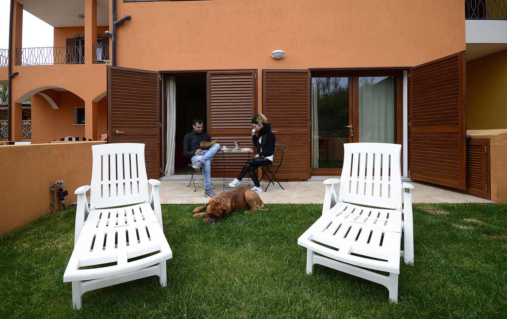 Aparthotel Residenze L'Isola Surf House à Porto Pollo Extérieur photo